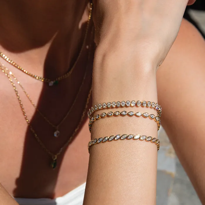 anitako Bracelets BEZEL OVAL DIAMOND BRACELET