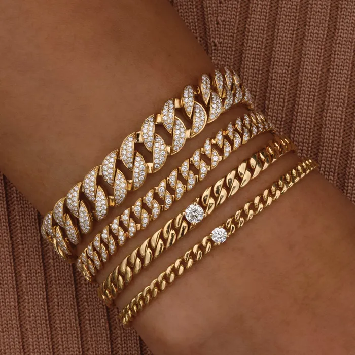 Bracelets anitako MEDIUM CUBAN LINK BRACELET WITH ROUND DIAMOND CENTER