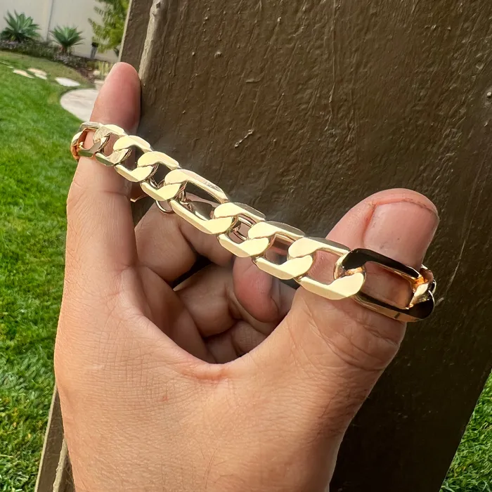 Bracelets Bling Cartel Admin 14k Gold Plated Figaro Link Bracelet 10 x 12mm Bracelets Bling Cartel Admin 14k Gold Plated Figaro Link Bracelet 10 x 12mm
