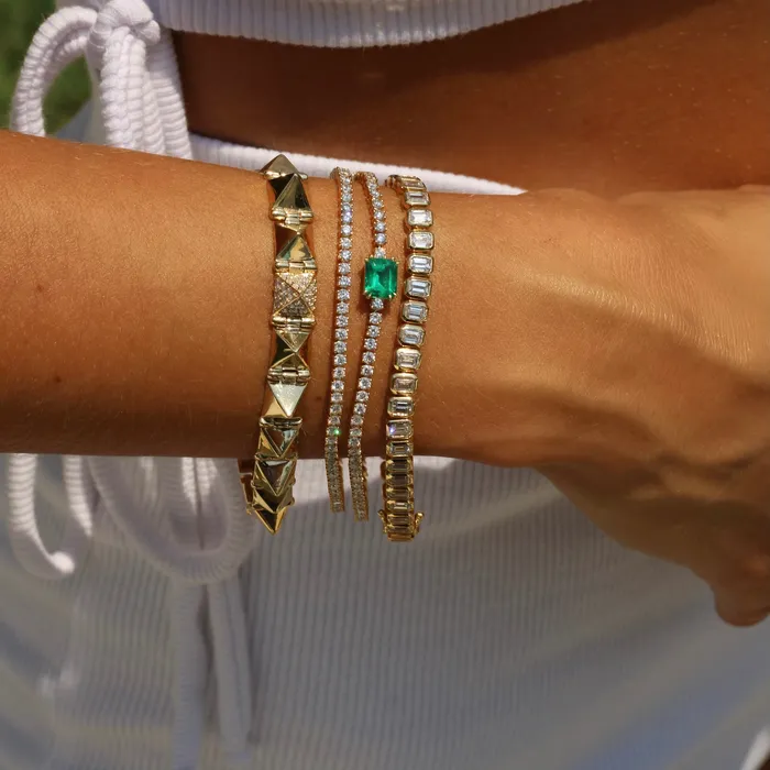 Bracelets LARGE SPIKE BRACELET WITH ONE DIAMOND SPIKE anitako